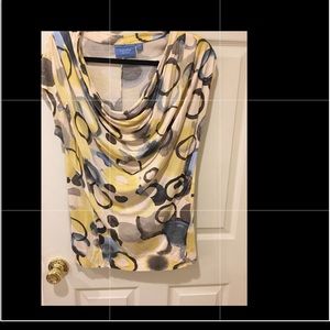 🔥🔥Women's Top by by Vera Wang🔥🔥